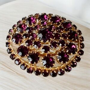 Vintage Garnet Stone Domed Circle Filigree Brooch Pin